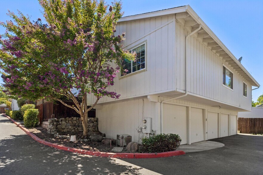 More Photos Of 3851 Vineyard Ave, Pleasanton Multifamily For Sale