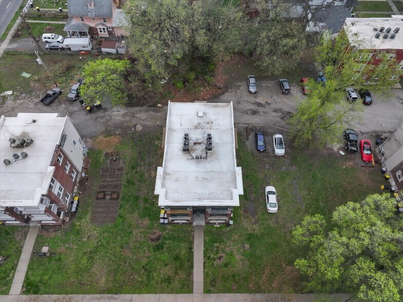 More Photos Of 2713-2715 Benton Blvd, Kansas City Apartments For Sale