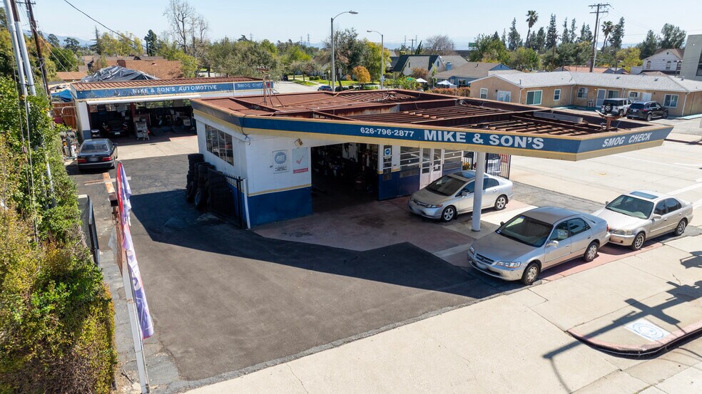 More Photos Of 500 N Altadena Dr, Pasadena Auto Repair For Sale
