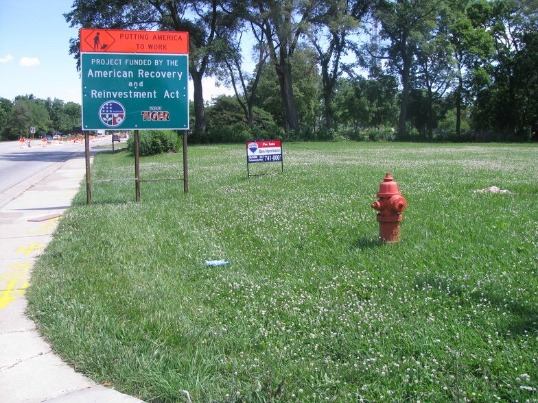 Primary Photo Of 1409 Dundee Ave, Elgin Land For Sale