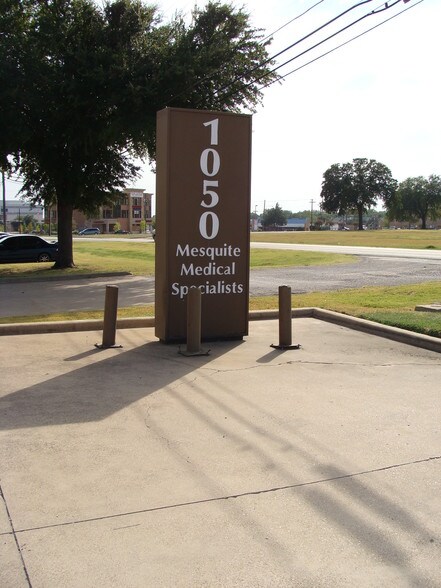 More Photos Of 1050 N Belt Line Rd, Mesquite Medical For Lease