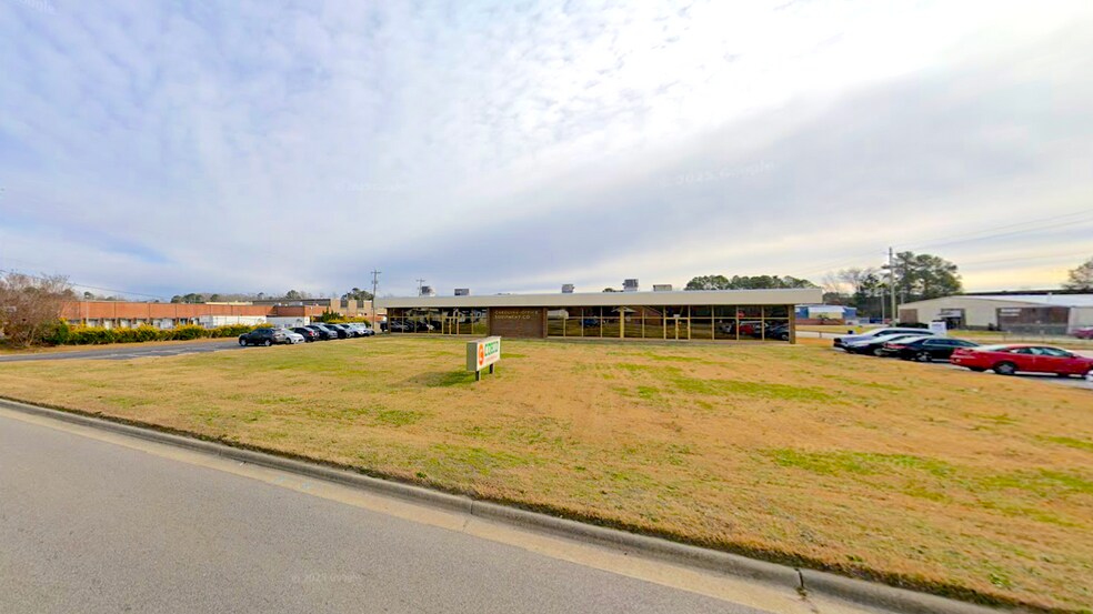 More Photos Of 2521 N Church St, Rocky Mount Warehouse For Lease