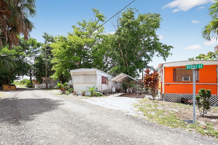 More Photos Of 1 Richard Keen Rd, Pahokee Manufactured Housing Mobile Home Park For Sale