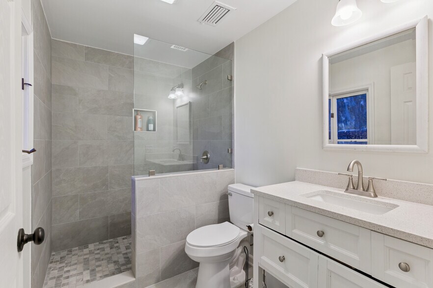 More Photos Of 1113 Grant St, Brunswick Apartments For Sale