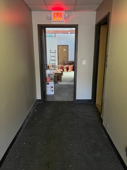 More Photos Of 12303 Delta St, Taylor Industrial For Sale