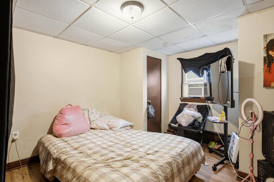 More Photos Of 73 Welles St S, Wilkes-Barre Apartments For Sale