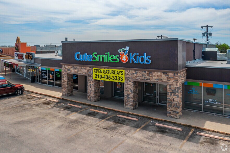 More Photos Of 813-853 Bandera Rd, San Antonio Unknown For Lease