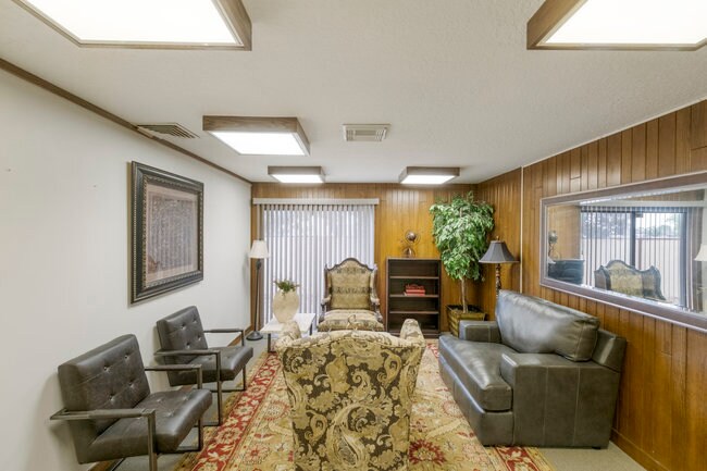 More Photos Of 1719 E 71st St, Tulsa Office Residential For Sale