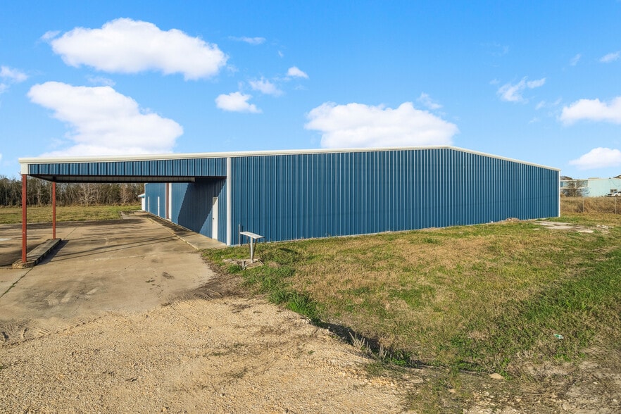 More Photos Of 149 County Road 219, Bay City Warehouse For Sale