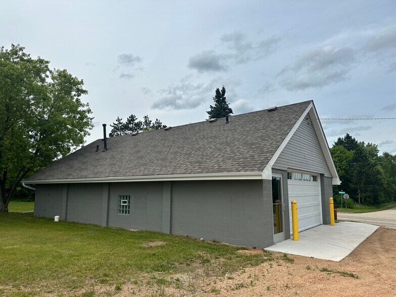 More Photos Of 15213 Co Hwy F hwy, Lakewood Storefront Retail Office For Sale