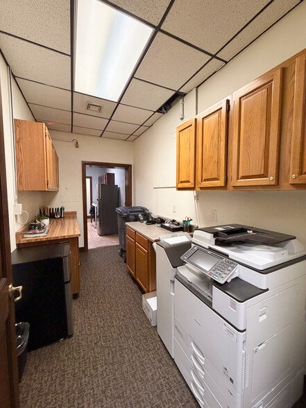 More Photos Of 601 S Rancho Dr, Las Vegas Medical For Sale