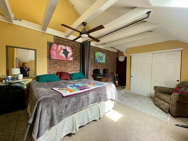 More Photos Of 1000 E 16th Ave, Denver Office Residential For Sale