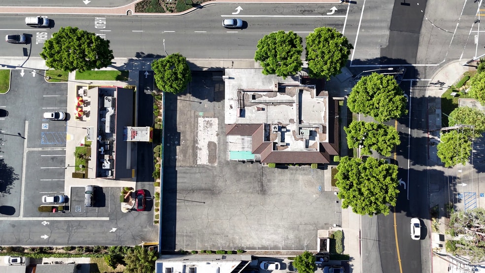 Primary Photo Of 150 E 1st St, Tustin Schools For Sale