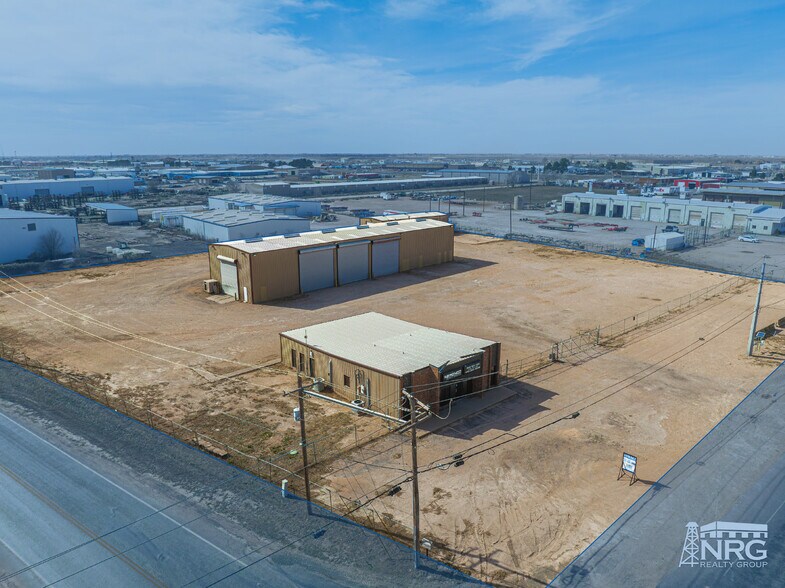 More Photos Of 3938 S County Road 1290, Odessa Warehouse For Lease