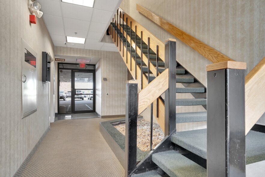 More Photos Of 1625 Anderson Ave, Fort Lee Medical For Lease