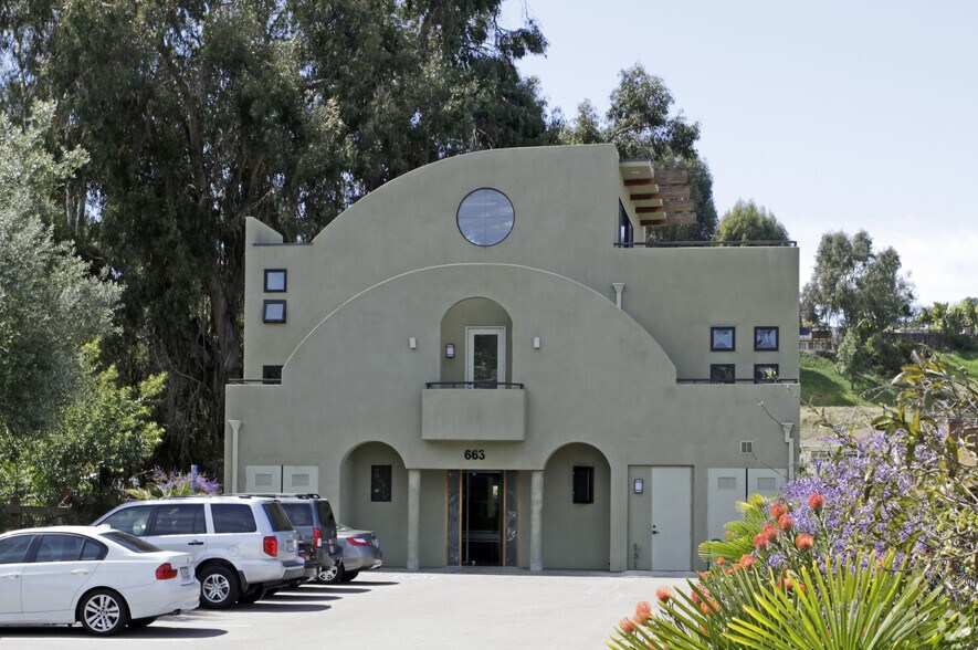 More Photos Of 663 Valley Ave, Solana Beach Loft Creative Space For Lease