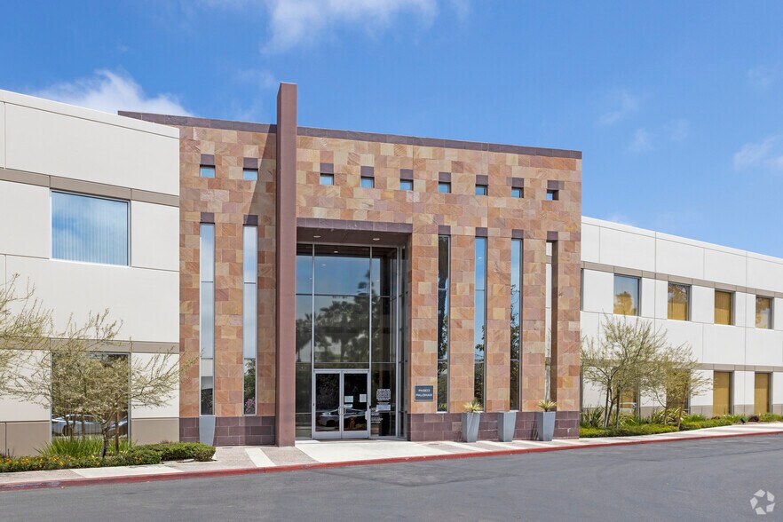 More Photos Of 3220 Executive Ridge, Vista Office For Lease