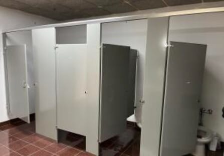 More Photos Of 3100 SW 9th Ave, Watertown Showroom For Lease