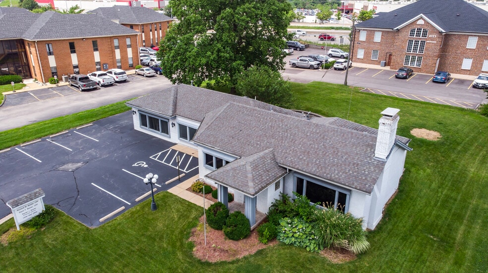 More Photos Of 4163 Crescent Dr, Saint Louis Medical For Sale