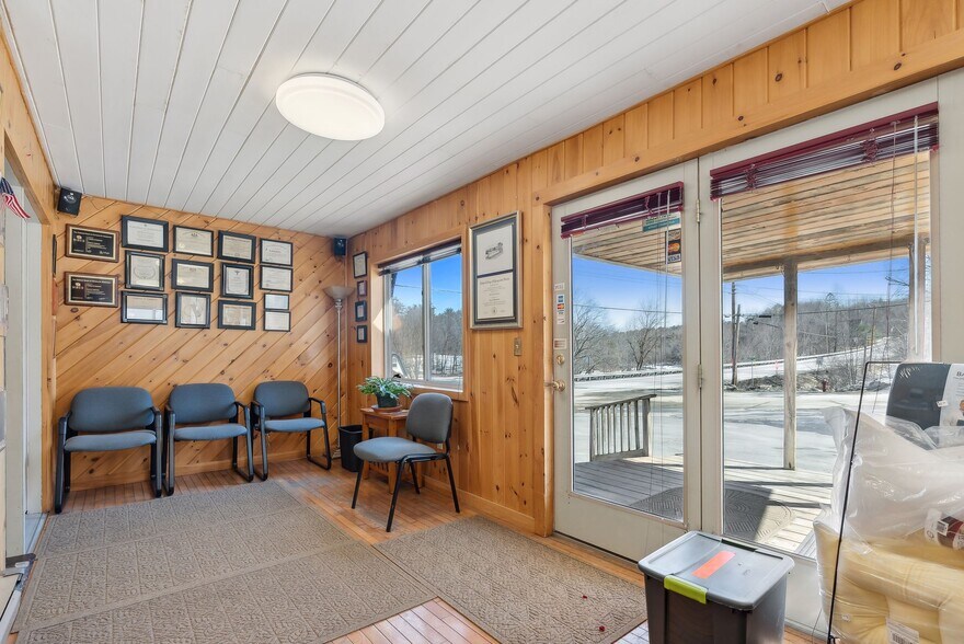 More Photos Of 287 E Main St, Dover-Foxcroft Medical For Sale