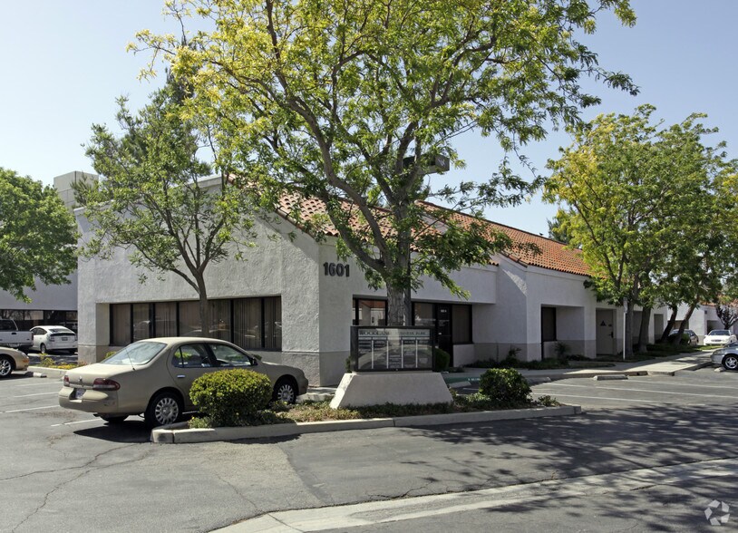 More Photos Of , Palmdale Office For Sale