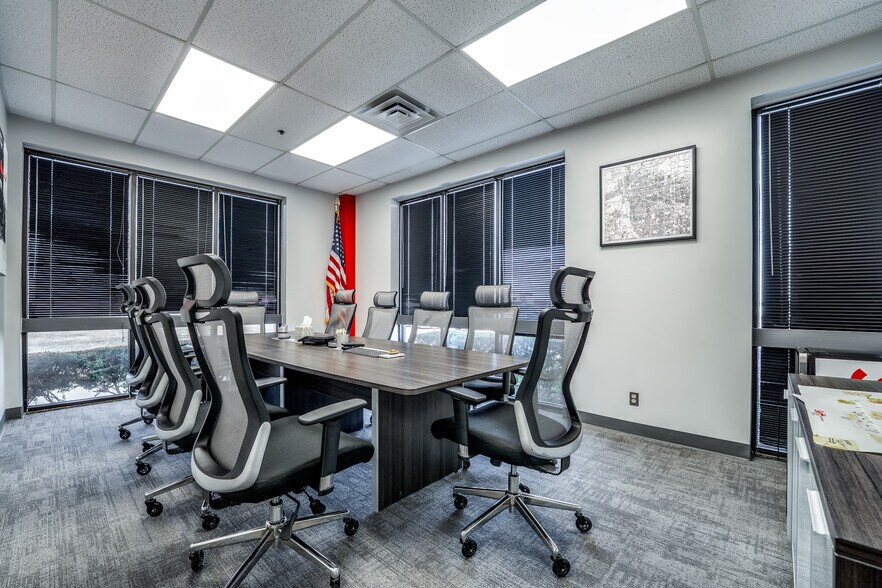 More Photos Of 20701 E 81st St, Broken Arrow Manufacturing For Sale