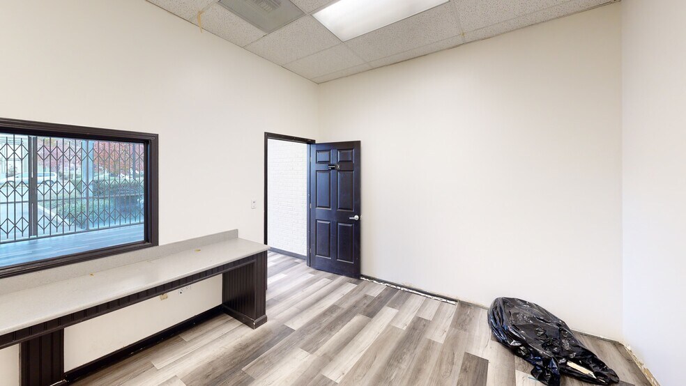 More Photos Of 6160 Florin Rd, Sacramento Flex For Lease