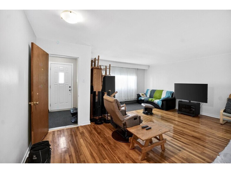 More Photos Of 417 - 425 Ave 76e, Lasalle Multifamily For Sale