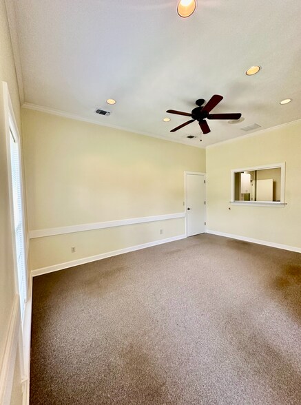 More Photos Of 5800 Ridgewood Rd, Jackson Medical For Sale