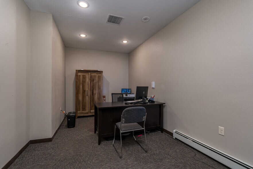 More Photos Of 1685 N Redding Ave, Windom Apartments For Sale