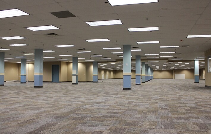 More Photos Of 221 Winnipeg St N, Regina Light Distribution For Lease