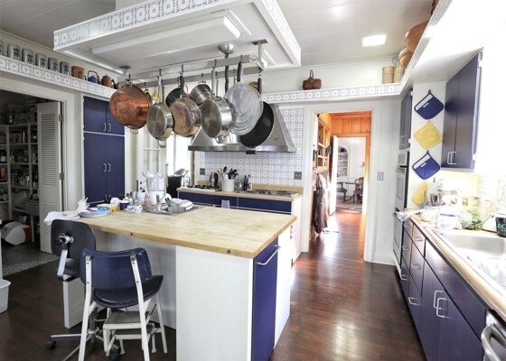 More Photos Of 600 Crockett Cir, Paris Specialty For Sale