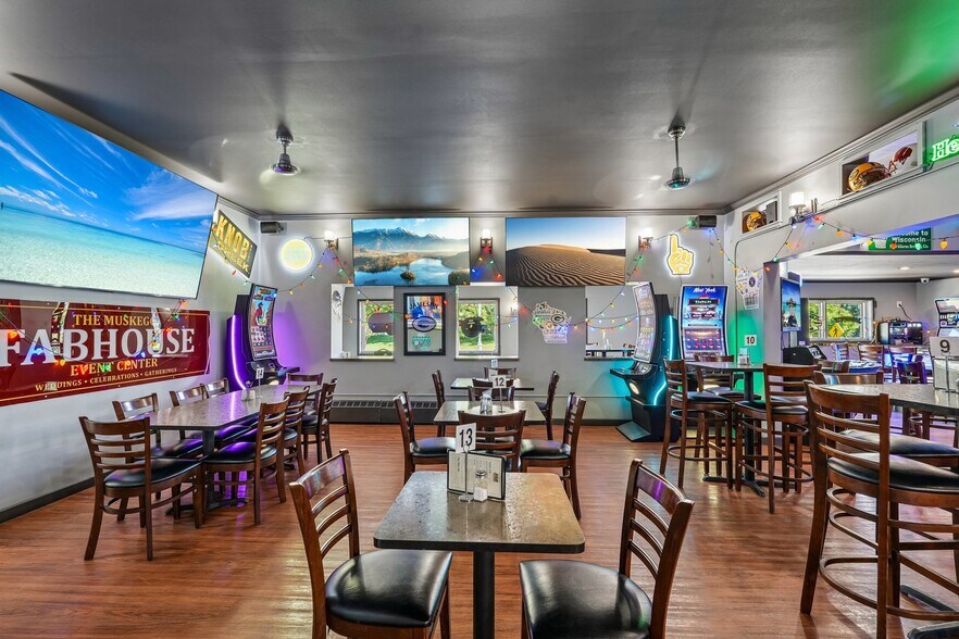 More Photos Of S76W17745 Janesville Rd, Muskego Restaurant For Sale
