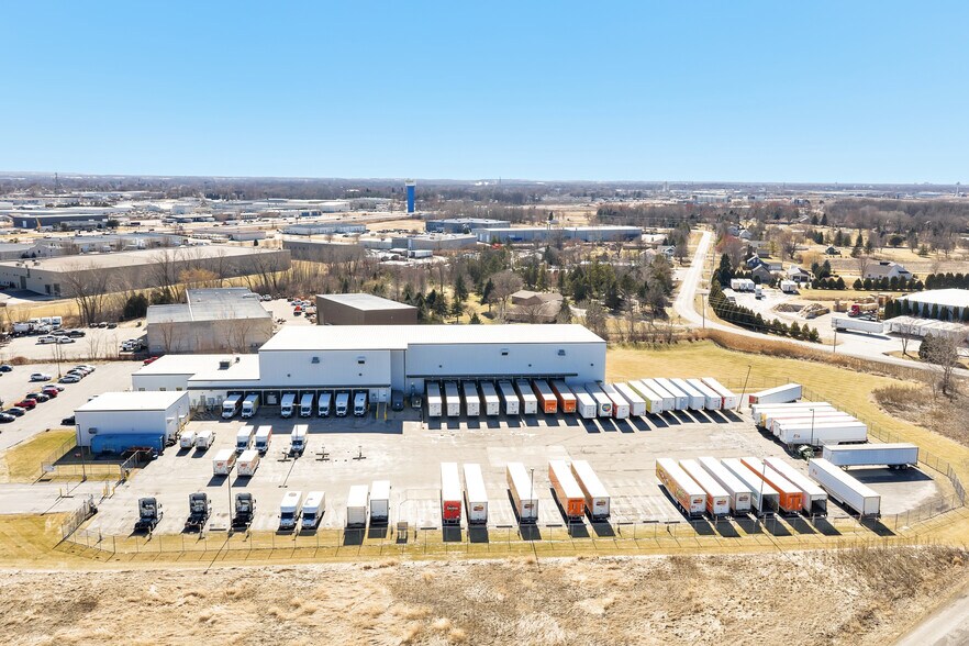 More Photos Of 2350-2400 Northridge Dr, Kaukauna Manufacturing For Sale