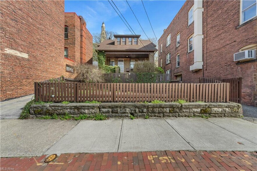 More Photos Of 2197 Murray Hill Rd, Cleveland Storefront Retail Residential For Sale