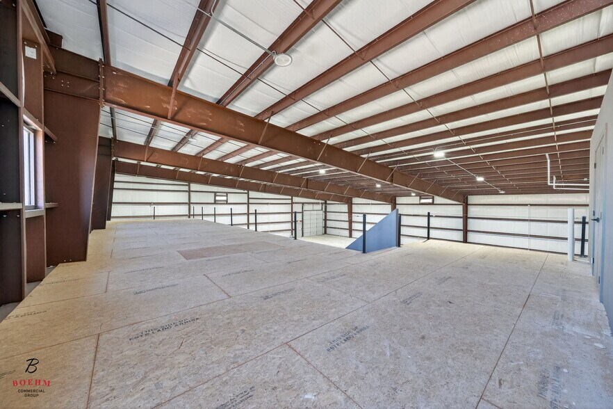 More Photos Of 52 Worth Dr, Boerne Warehouse For Lease