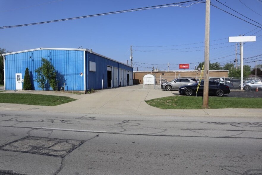 Primary Photo Of 1430 S High School Rd, Indianapolis Flex For Lease