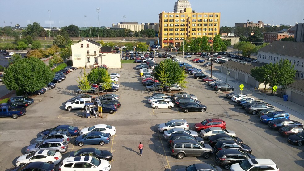 More Photos Of 130-140 W Main St, Rochester Office For Lease