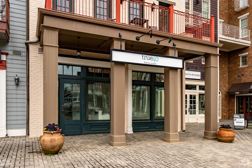 More Photos Of 1675 SE Cumberland Pky, Smyrna Unknown For Lease