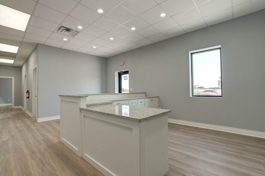 More Photos Of 9007 CR 6820, Lubbock Warehouse For Lease