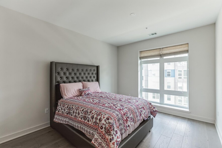 More Photos Of 575 S Goddard Blvd, King Of Prussia Apartments For Sale