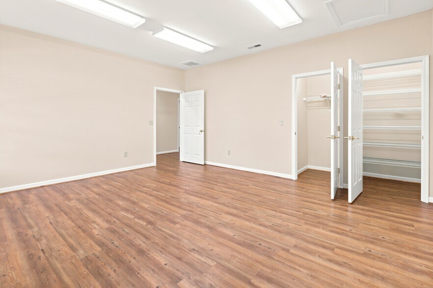 More Photos Of 1569 Jefferson Hwy, Fishersville Office For Lease