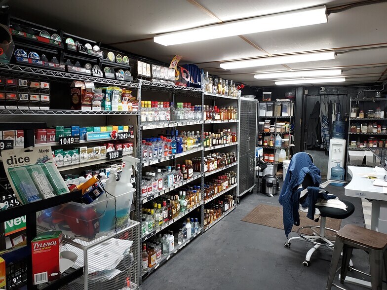 More Photos Of 5792 Lewis, Ida Convenience Store For Sale