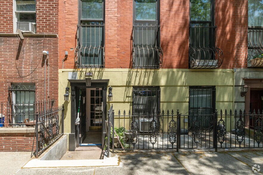 More Photos Of 347 E 19th St, New York Apartments For Sale