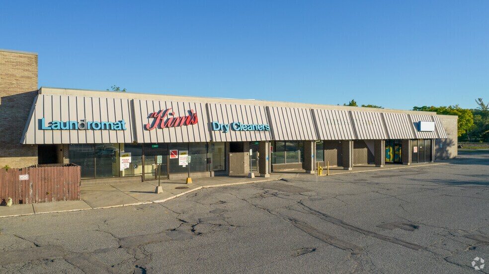 More Photos Of 2525-3538 Lake Eastbrook Blvd SE, Grand Rapids Theater Concert Hall For Sale