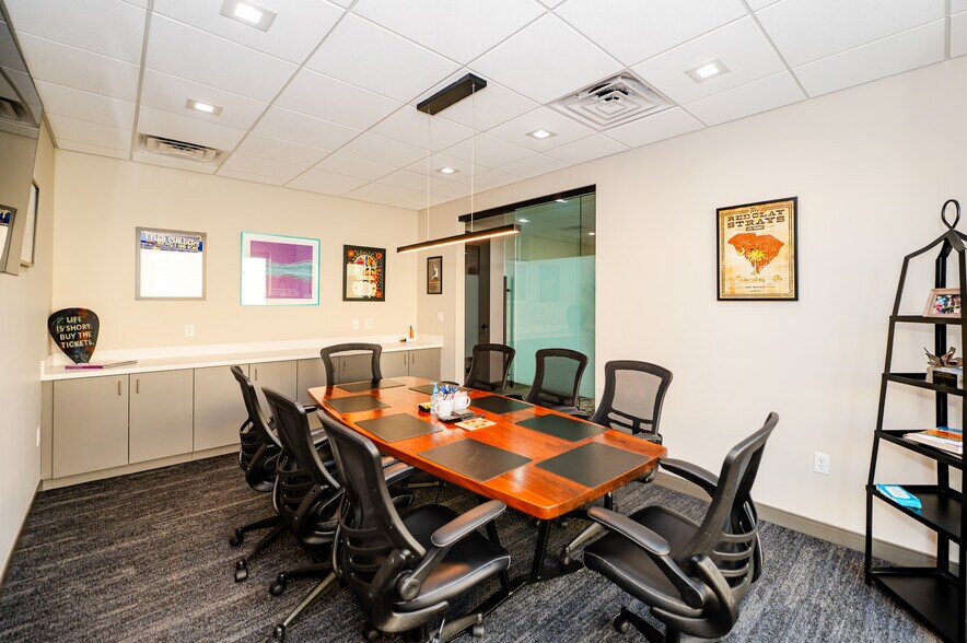 More Photos Of 810 Pendleton St, Greenville Office For Lease