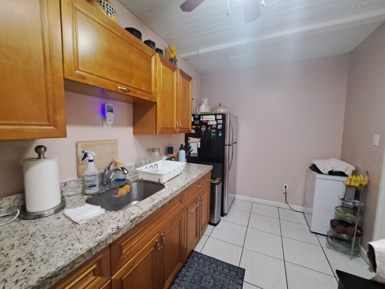 More Photos Of 2835 SW 37th Ct, Miami Apartments For Sale
