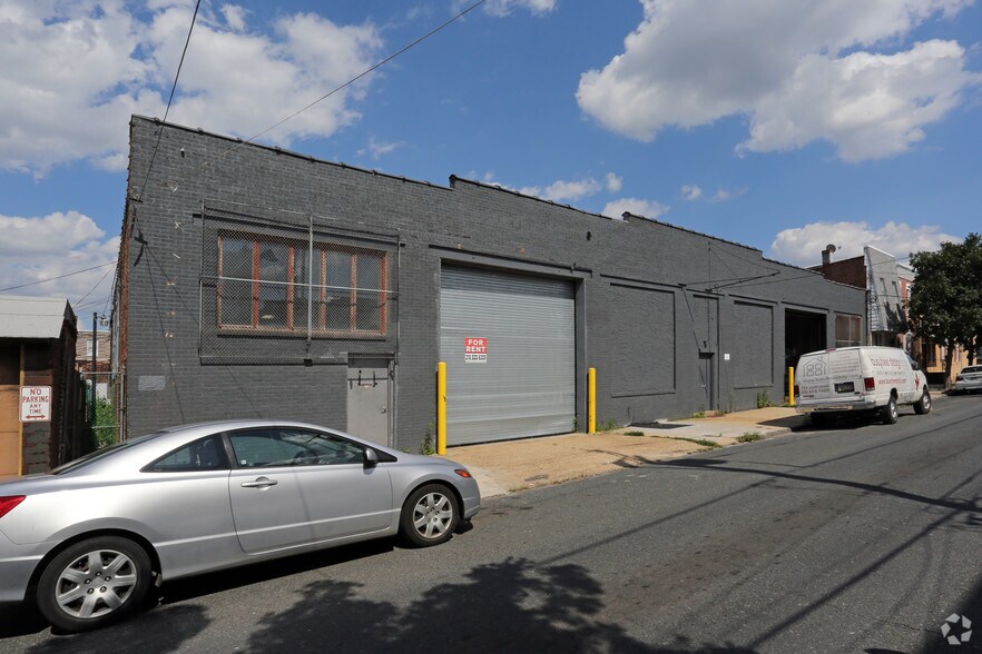 Primary Photo Of 2541-2549 E Cambria St, Philadelphia Warehouse For Lease