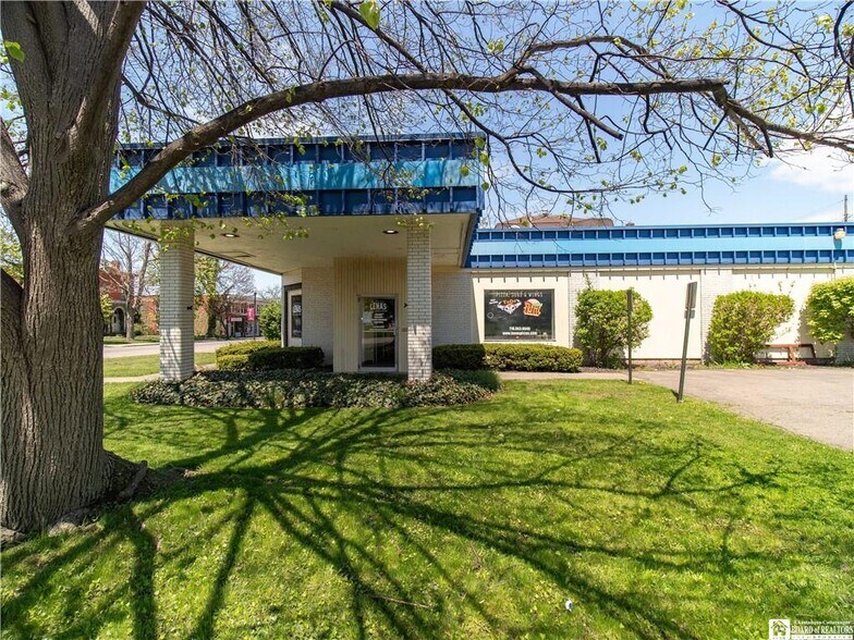 More Photos Of 436 Central Ave, Dunkirk Restaurant For Sale