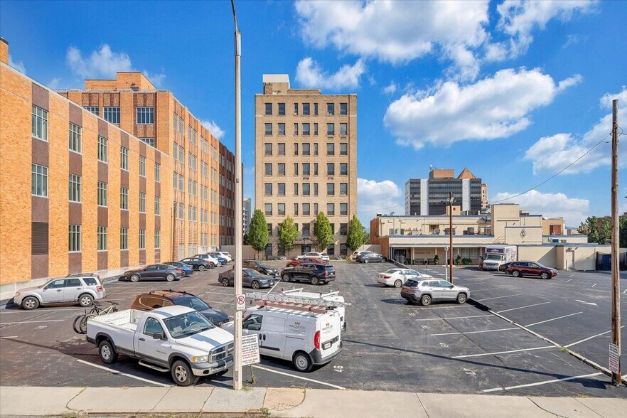 More Photos Of 30 Franklin Rd SW, Roanoke Office For Lease